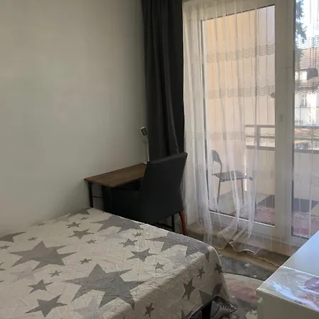 Queen Size Wg Mit Eigenem Balkon 3og Zu Dauervermietung * بون