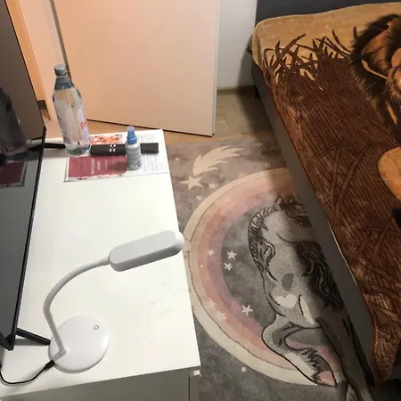 Queen Size Wg Mit Eigenem Balkon 3og Zu Dauervermietung *